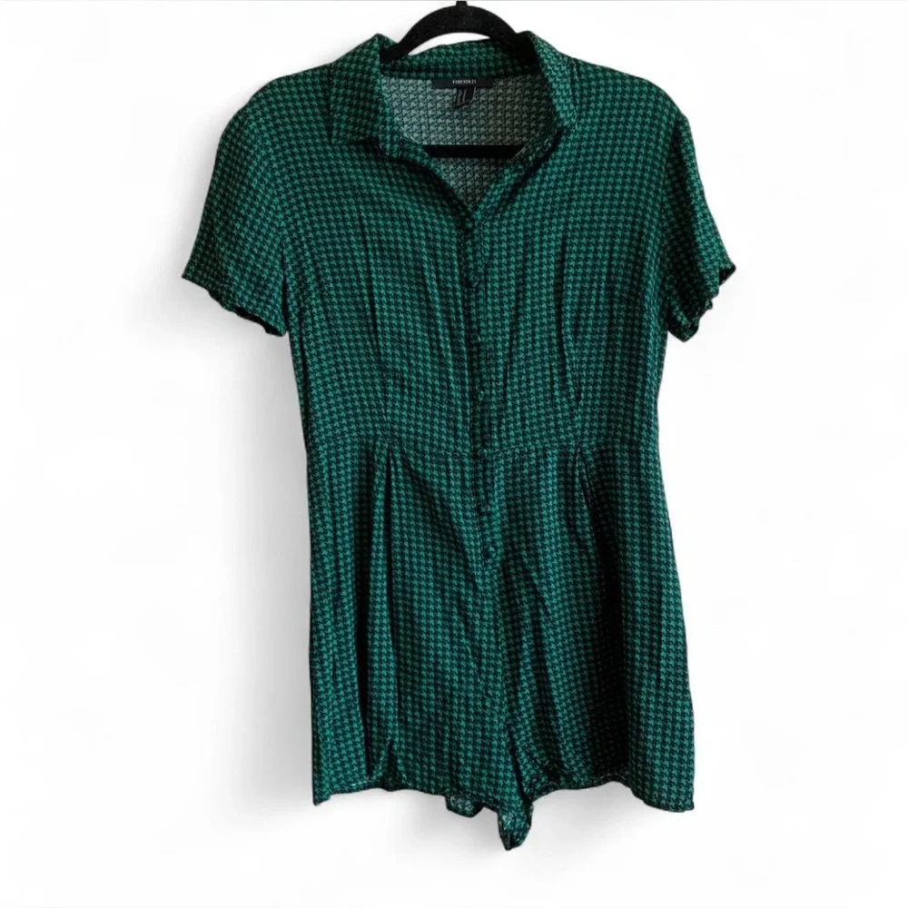 Forever 21 Green Plaid Romper! Size Medium! - Picture 1 of 4